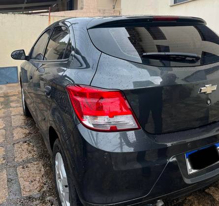 CHEVROLET ONIX 1.0 MPFI LS 8V FLEX 4P MANUAL